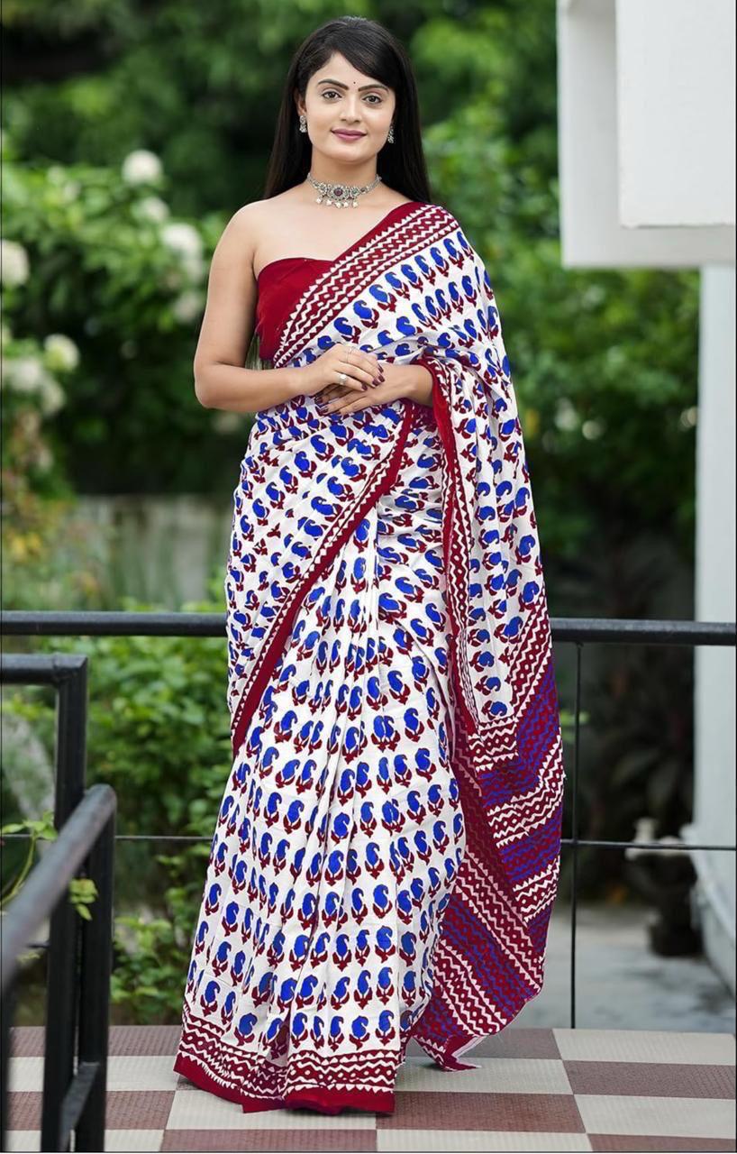 Printed Pure Cotton Mulmul Saree With Blouse