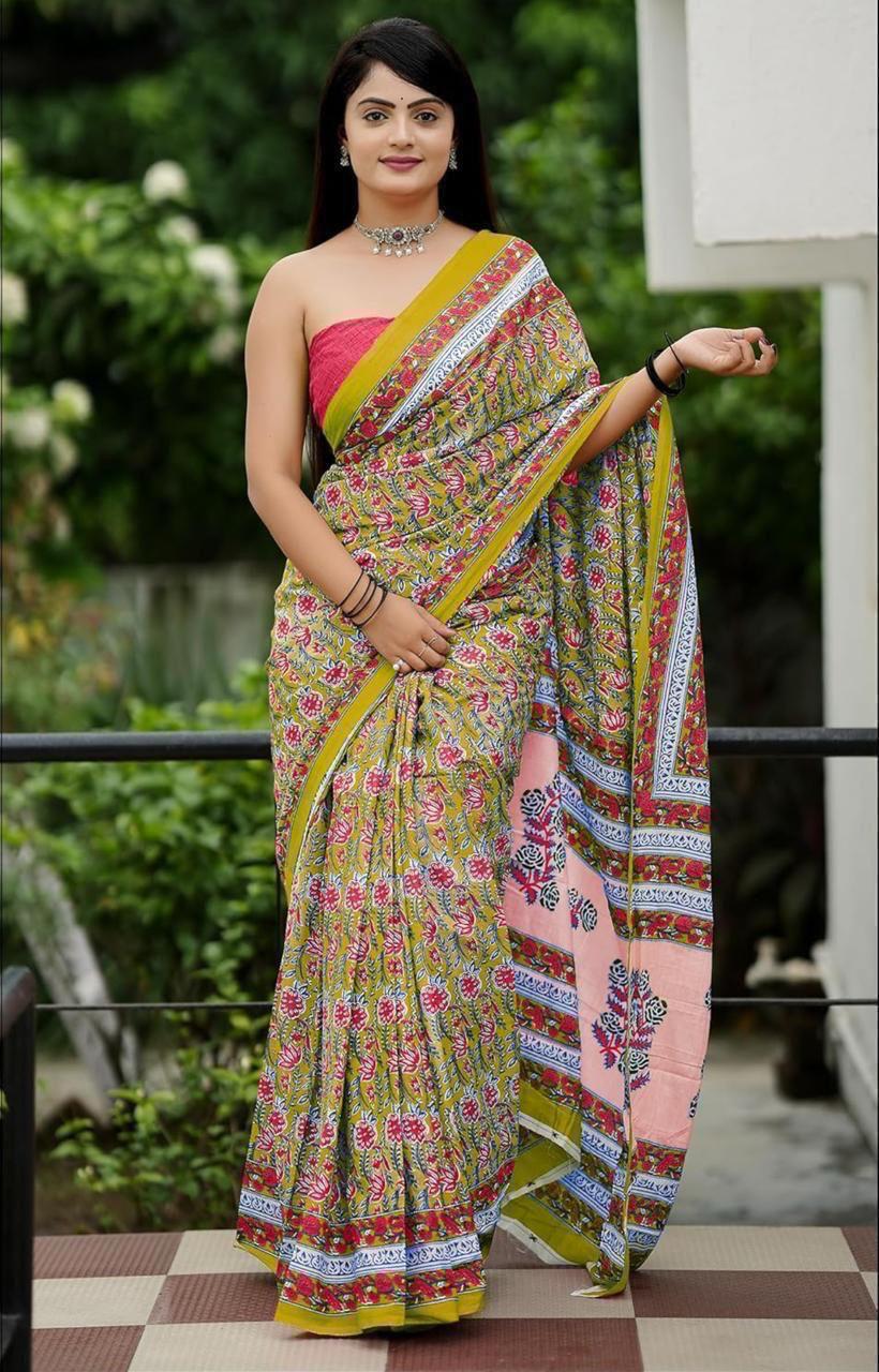 Printed Pure Cotton Mulmul Saree With Blouse