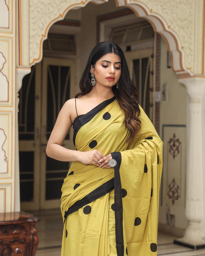 Printed Pure Cotton Mulmul Saree With Blouse