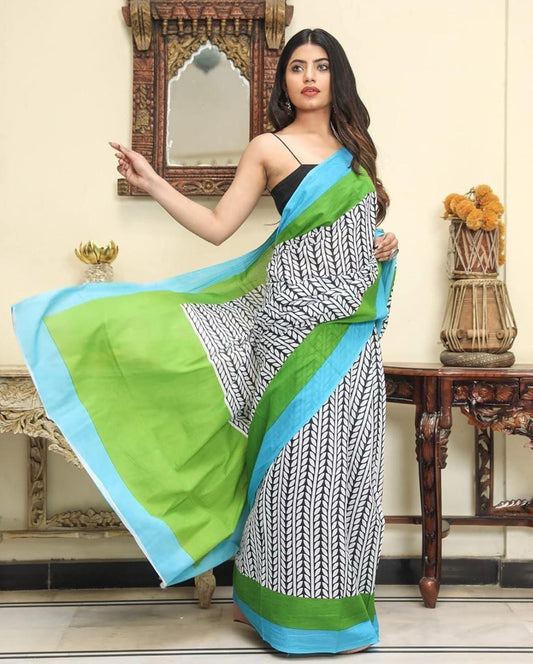 Printed Pure Cotton Mulmul Saree With Blouse