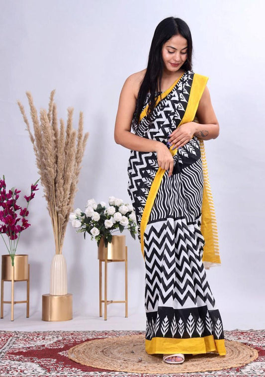 Printed Pure Cotton Mulmul Saree With Blouse